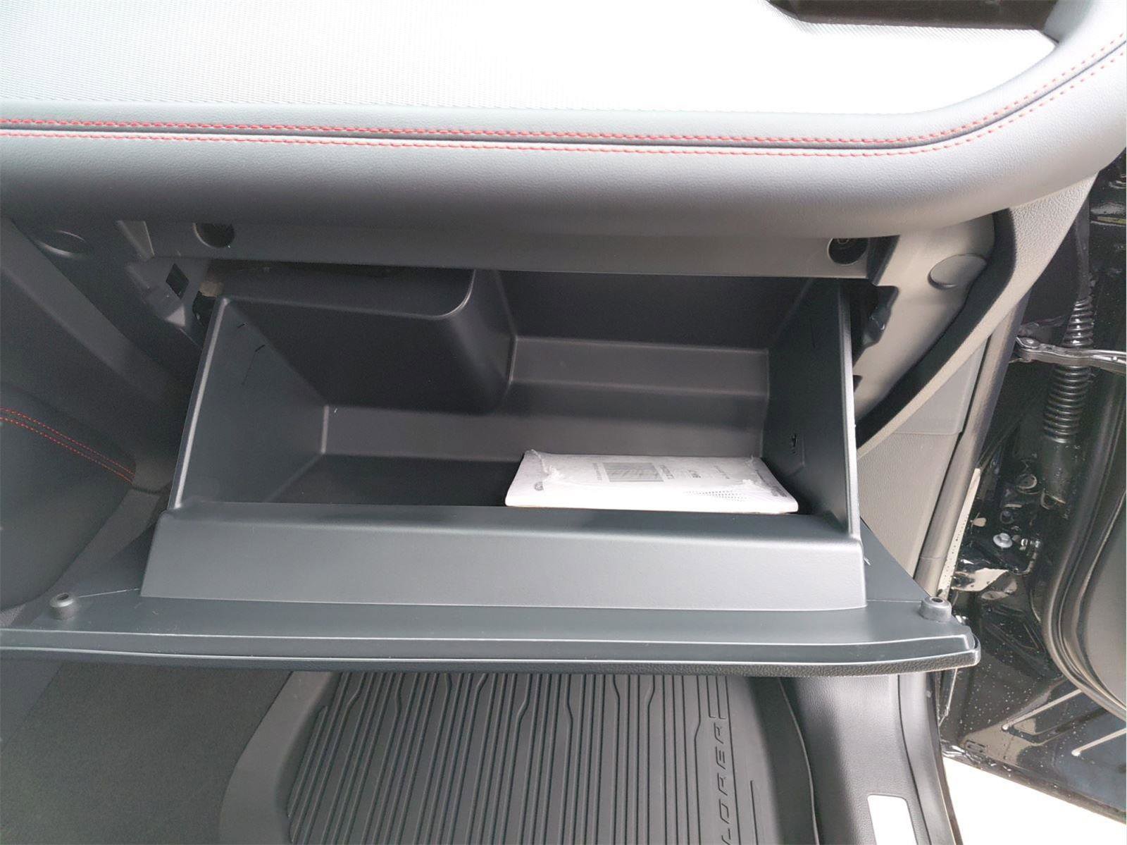 New 2026 Ford Explorer ST-Line w/ ST-Line Street Pack image 16