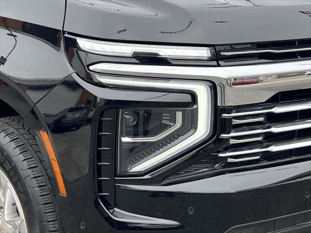 Used 2025 Chevrolet Suburban Premier image 10