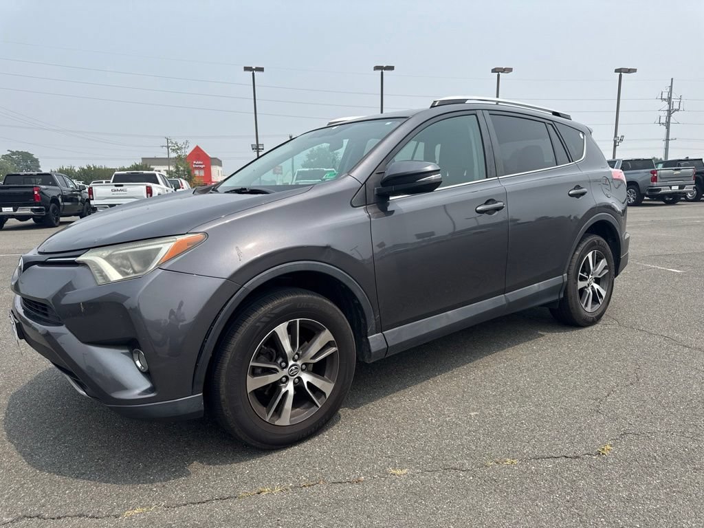 Used 2016 Toyota RAV4 XLE AWD/4WD image 1