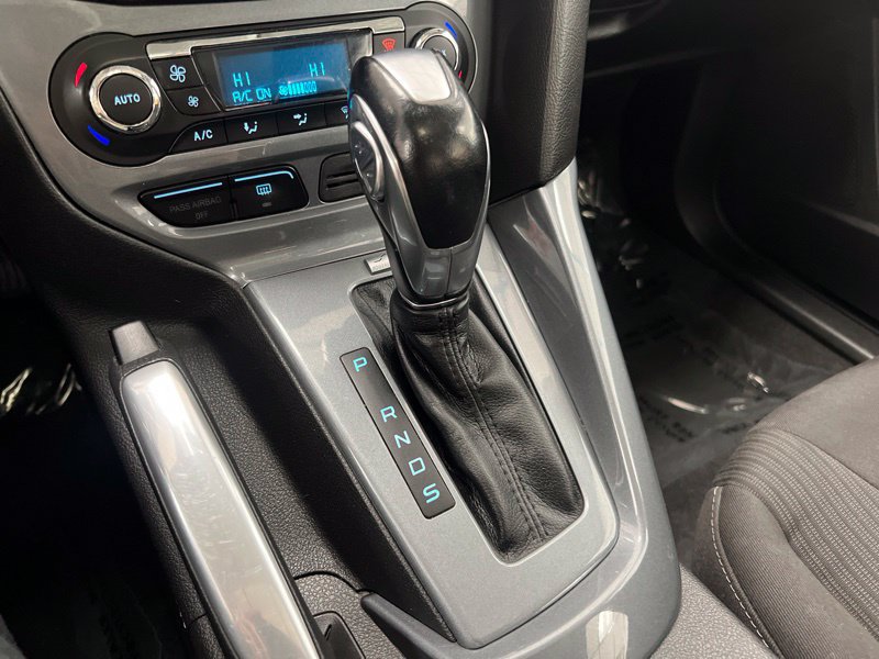 Used 2012 Ford Focus Titanium w/ SEL/Titanium Winter Pkg FWD image 30