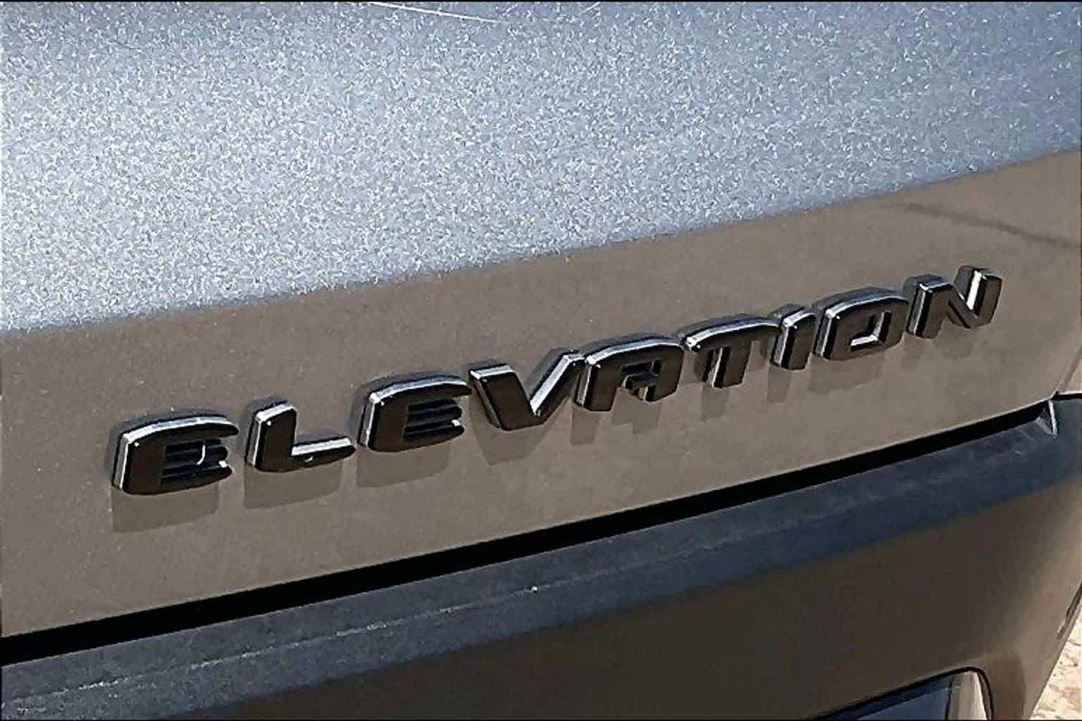 Used 2025 GMC Terrain Elevation AWD/4WD image 8
