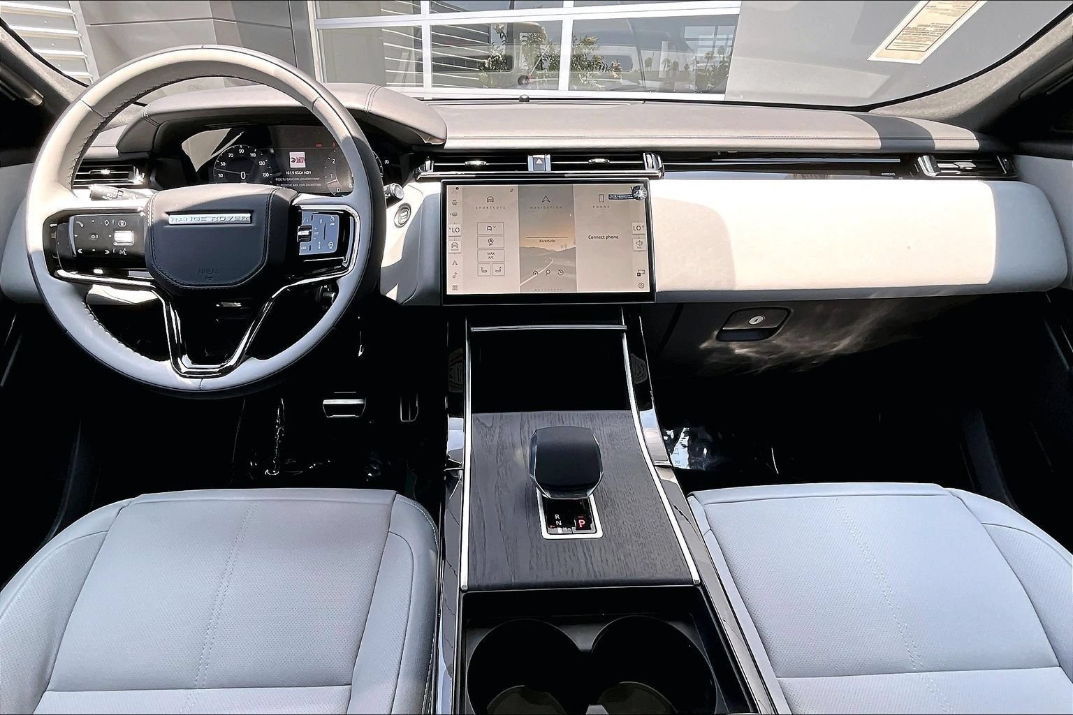 New 2026 Land Rover Range Rover Velar Dynamic SE AWD/4WD image 5