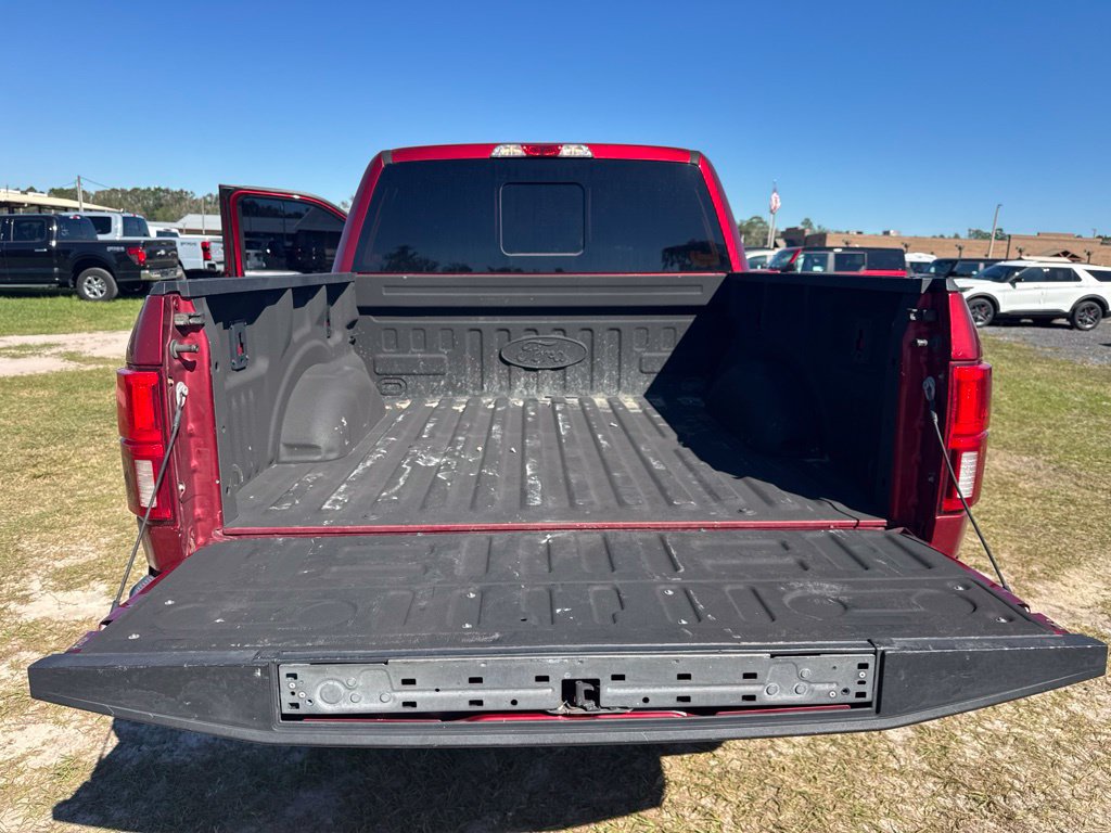 Used 2018 Ford F150 XLT w/ Equipment Group 302A Luxury AWD/4WD image 13
