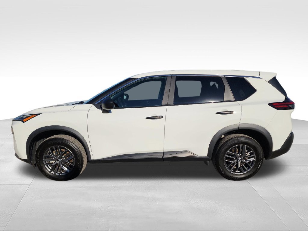 Used 2023 Nissan Rogue S FWD image 4