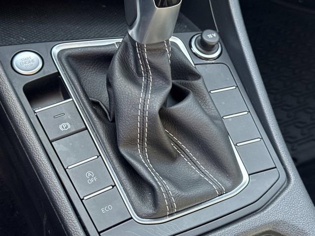 Certified 2022 Volkswagen Jetta SE image 21