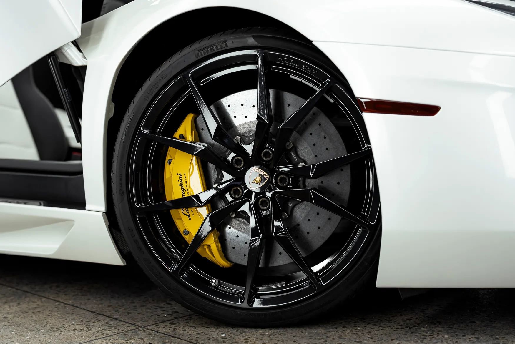 Used 2016 Lamborghini Aventador LP 700-4 image 50