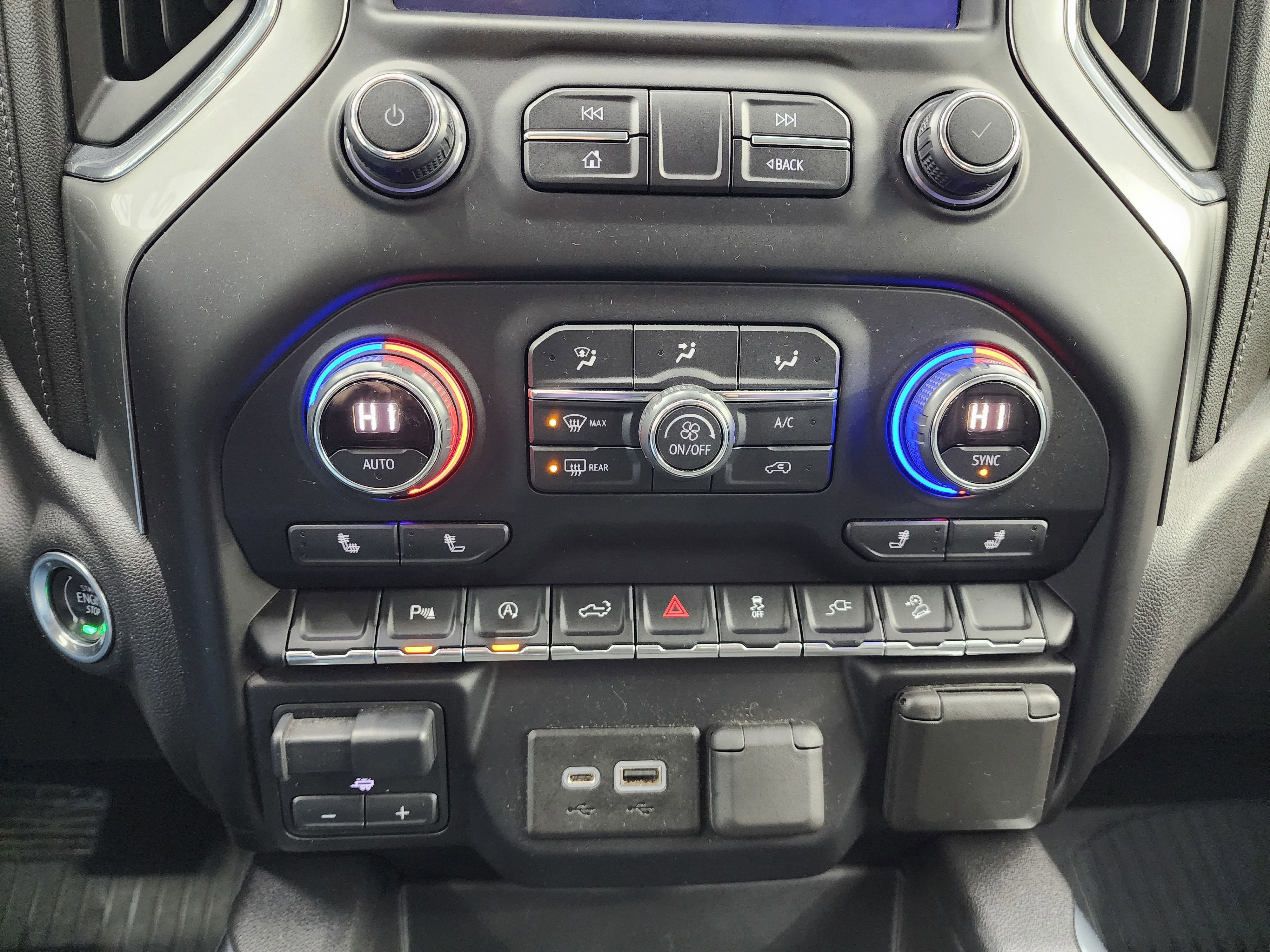 Used 2020 Chevrolet Silverado 1500 LT Trail Boss image 15