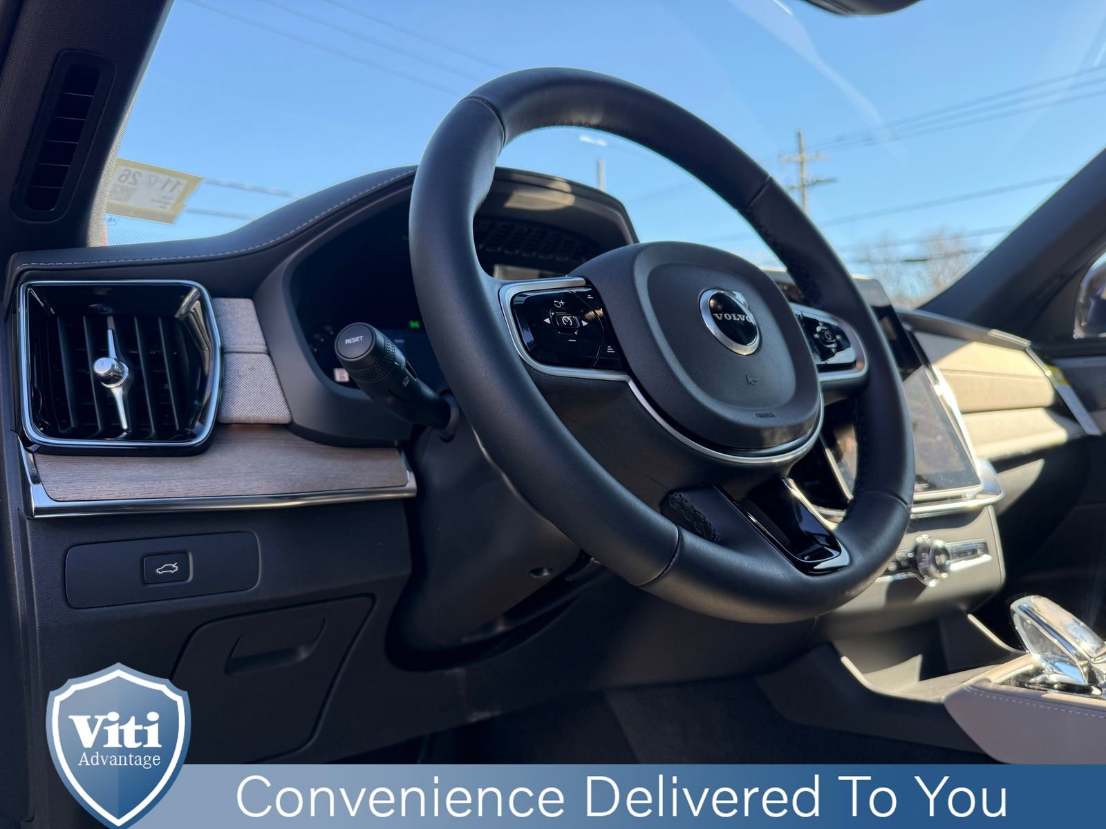 New 2026 Volvo XC90 B5 Plus w/ Protection Package Premier image 12