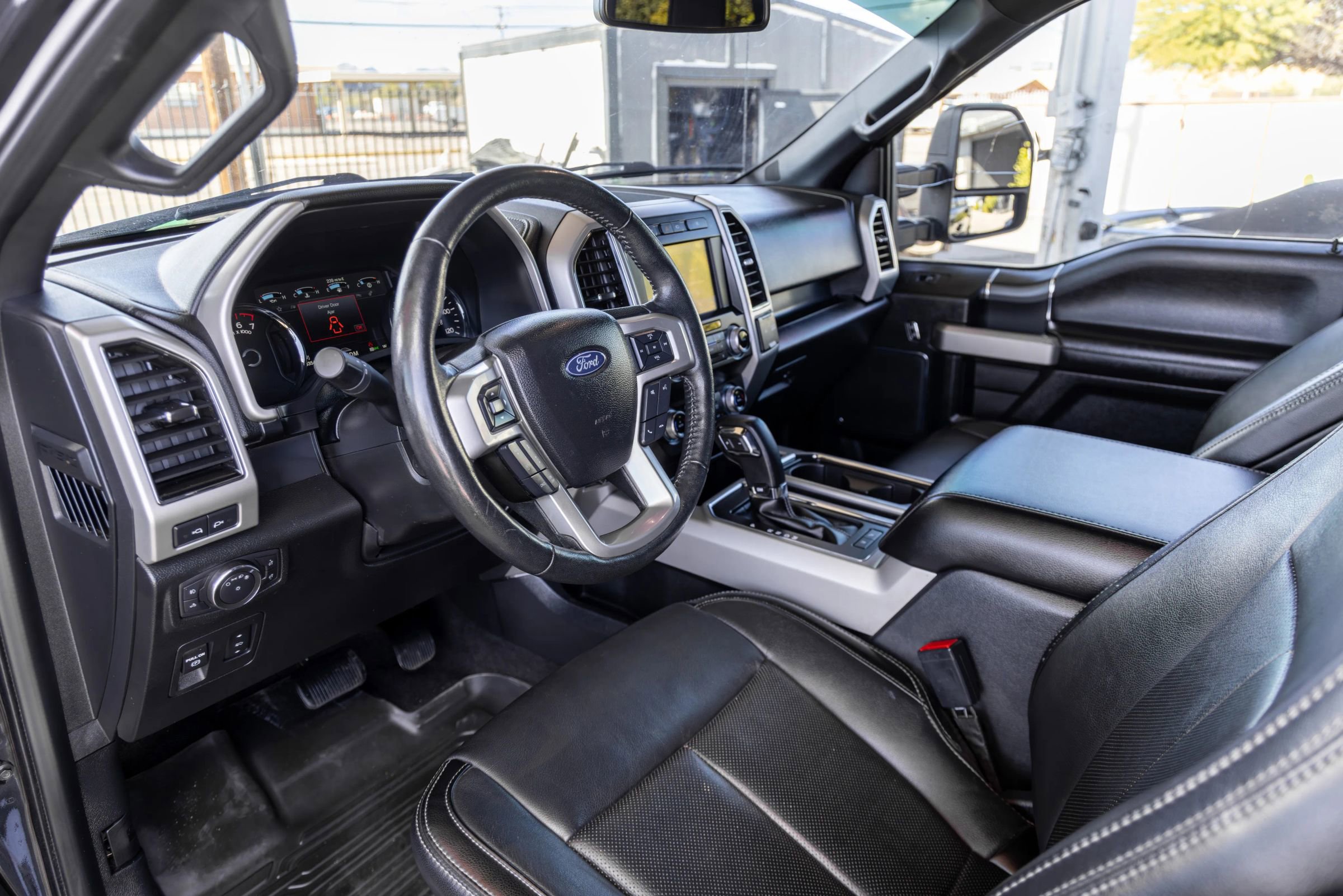 Used 2020 Ford F150 Lariat w/ Equipment Group 502A Luxury image 33