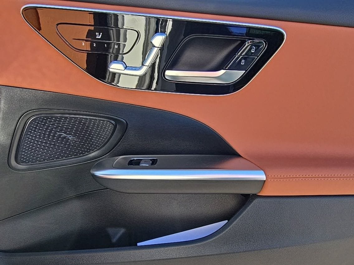 New 2026 Mercedes-Benz C 300 4MATIC Sedan image 31