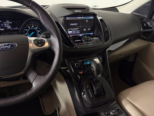 Used 2015 Ford Escape Titanium FWD image 24