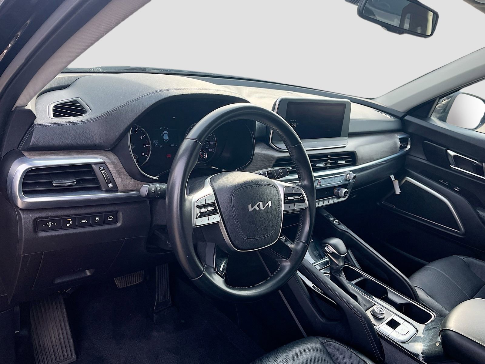 Used 2022 Kia Telluride EX w/ EX Premium Package FWD image 9