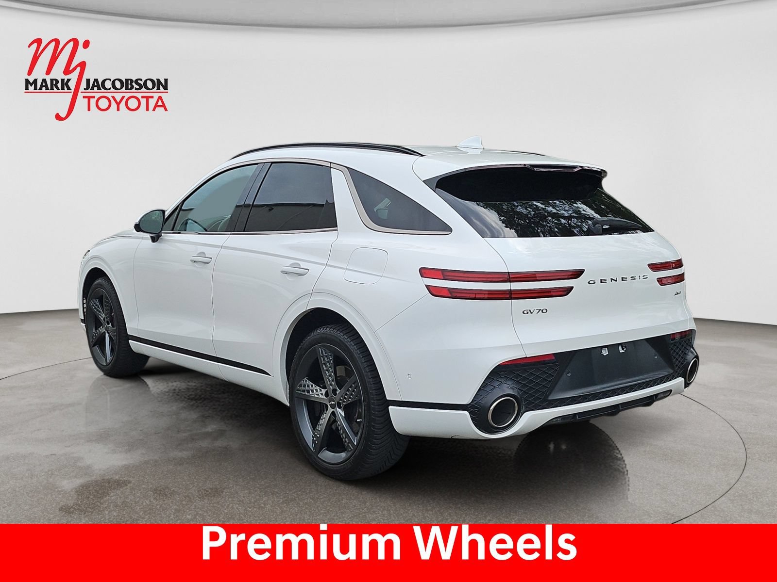 Used 2023 Genesis GV70 2.5T w/ Sport Prestige Package AWD/4WD image 14