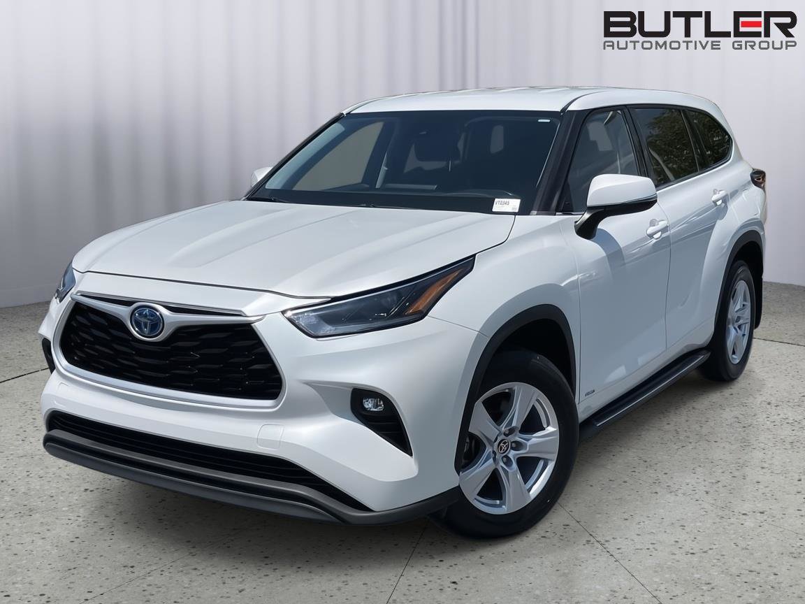 Used 2022 Toyota Highlander LE