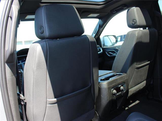 Used 2023 Chevrolet Suburban Z71 image 35