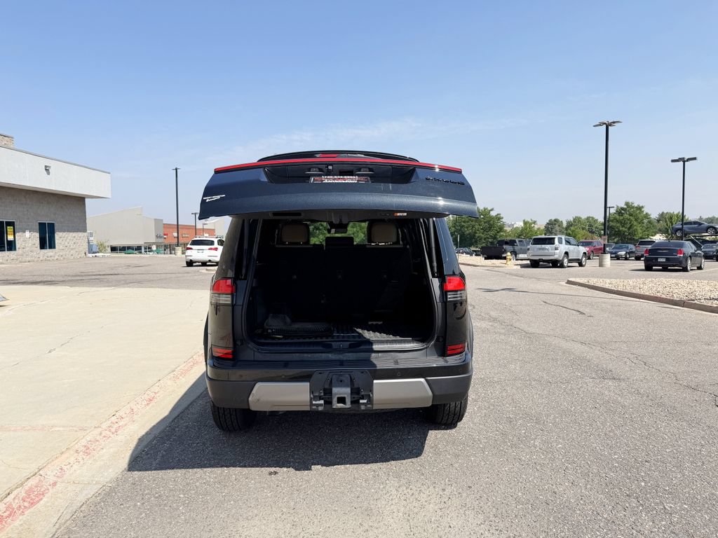 Used 2024 Lexus GX 550 AWD/4WD image 9