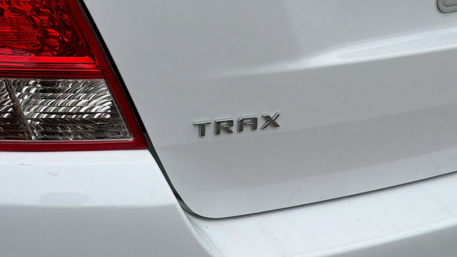 Used 2020 Chevrolet Trax LS FWD image 19