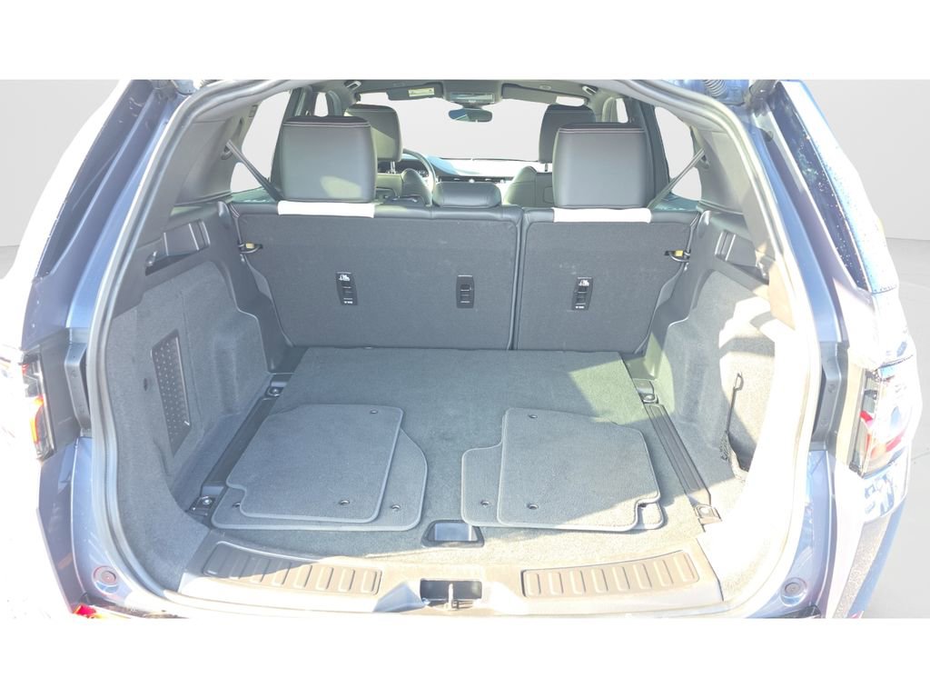 Used 2024 Land Rover Discovery Sport Dynamic SE AWD/4WD image 9