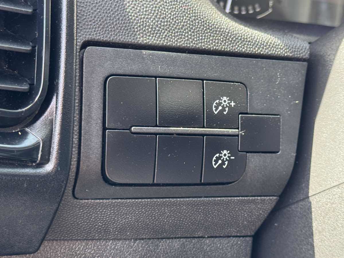 Used 2023 RAM ProMaster 2500 FWD image 27