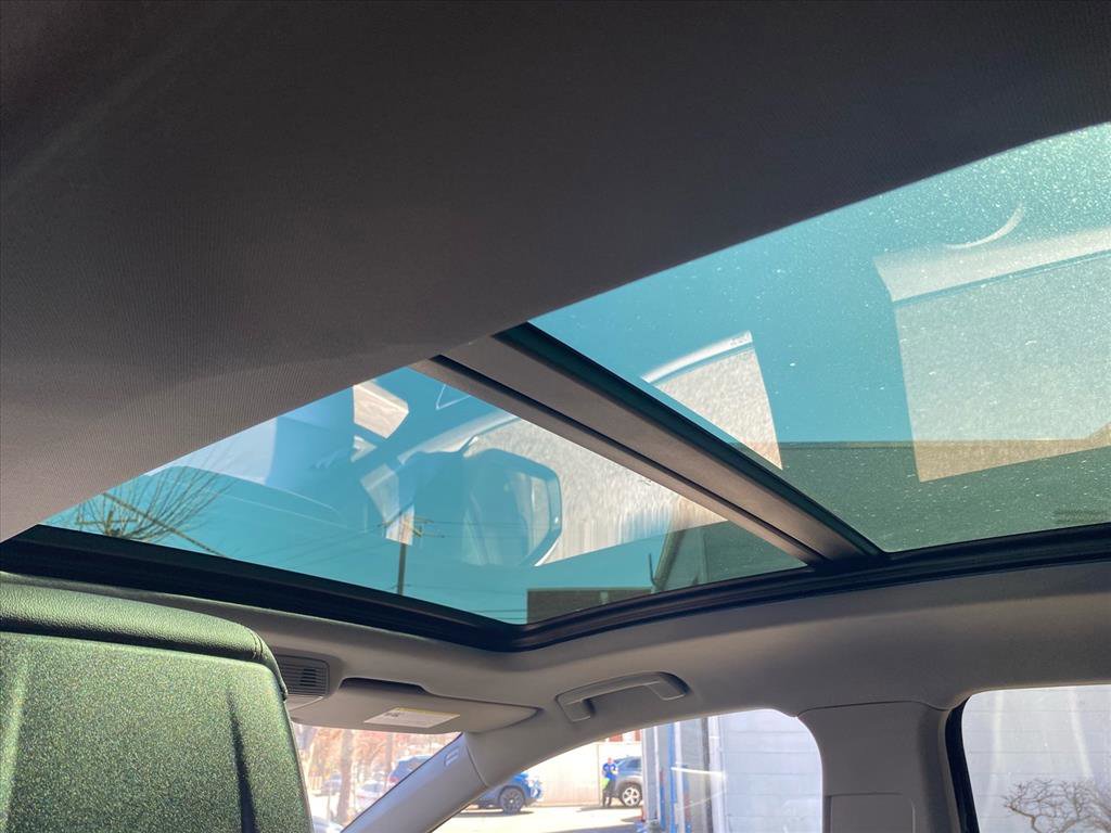 Used 2024 Audi Q4 e-tron Premium w/ Convenience Package image 18