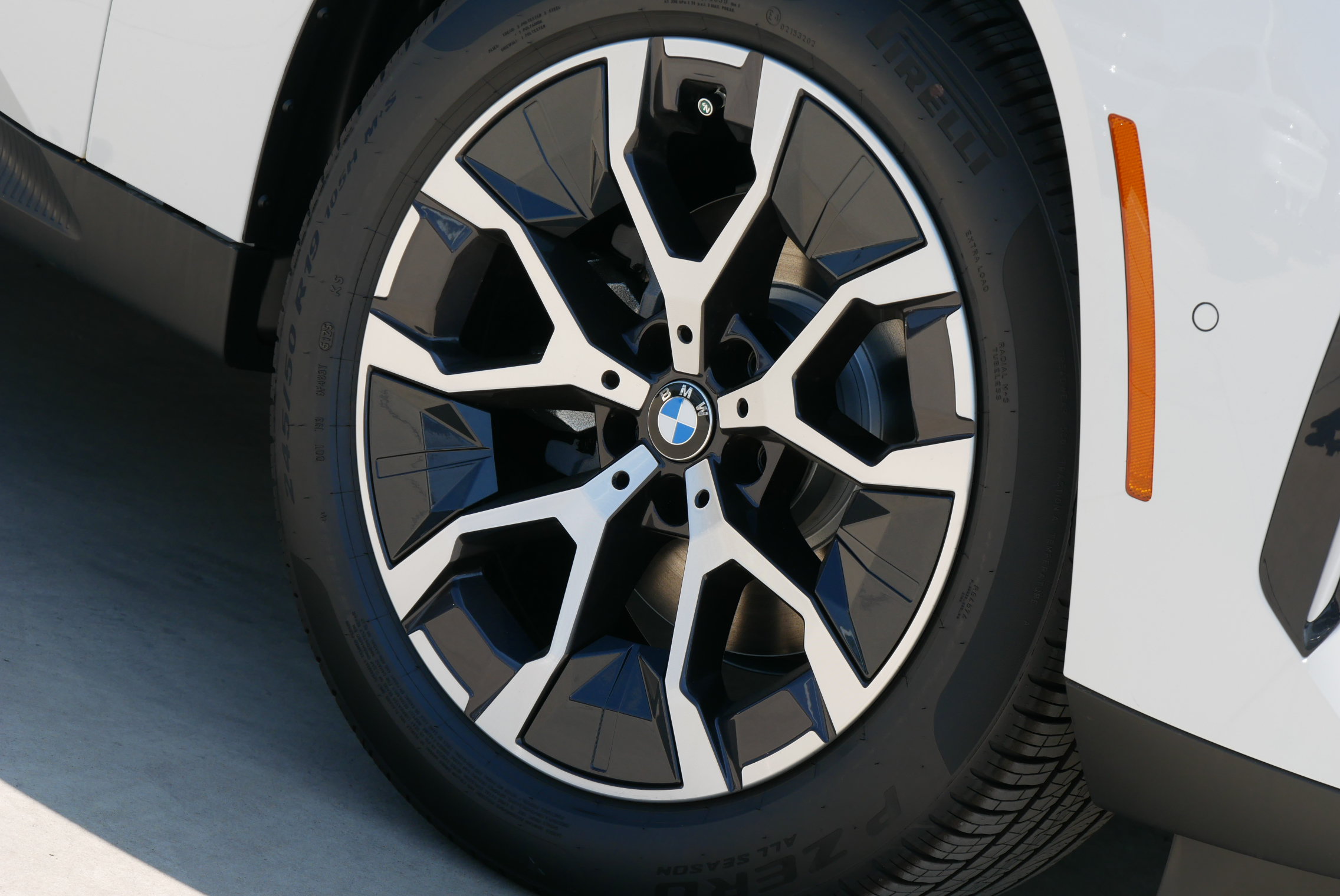 New 2026 BMW X3 xDrive30i w/ Premium Package AWD/4WD image 11