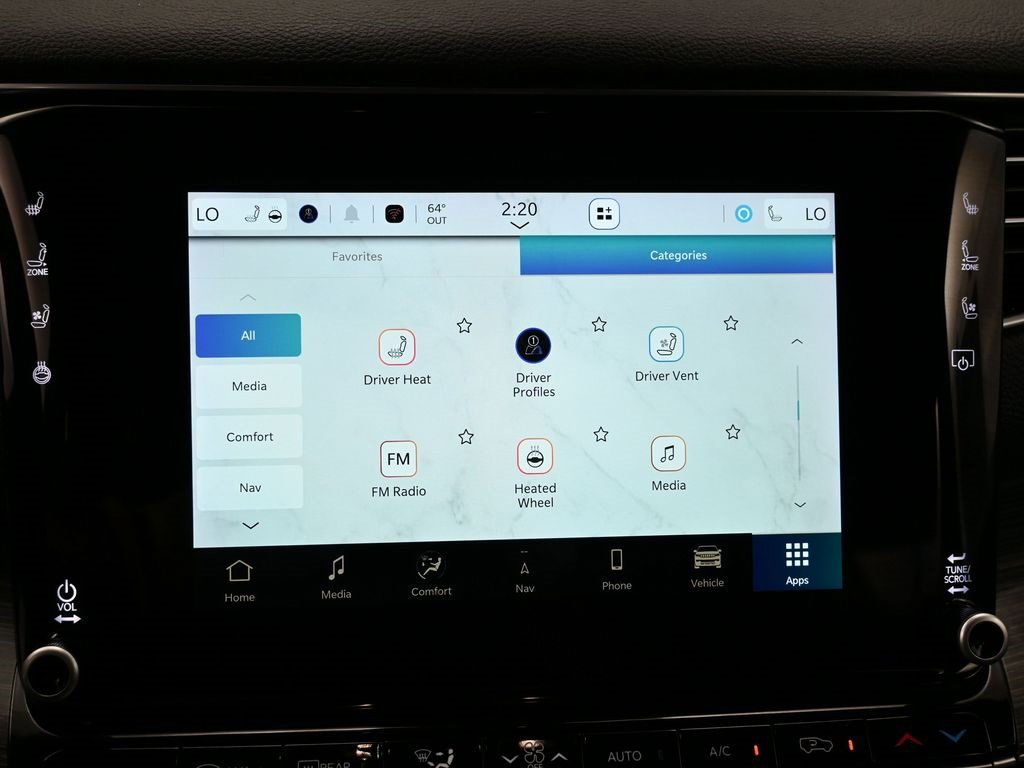 Used 2024 Jeep Wagoneer Series II w/ Flexible Seating Group image 32