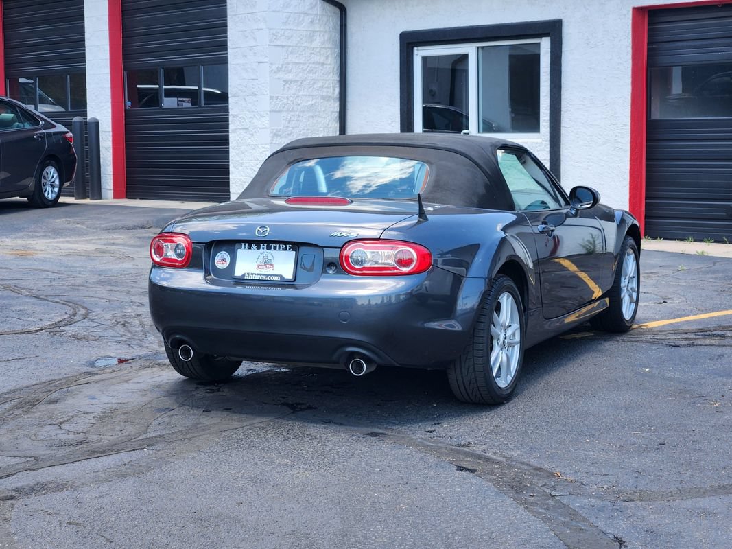 Used 2015 MAZDA MX-5 Miata Sport RWD image 7