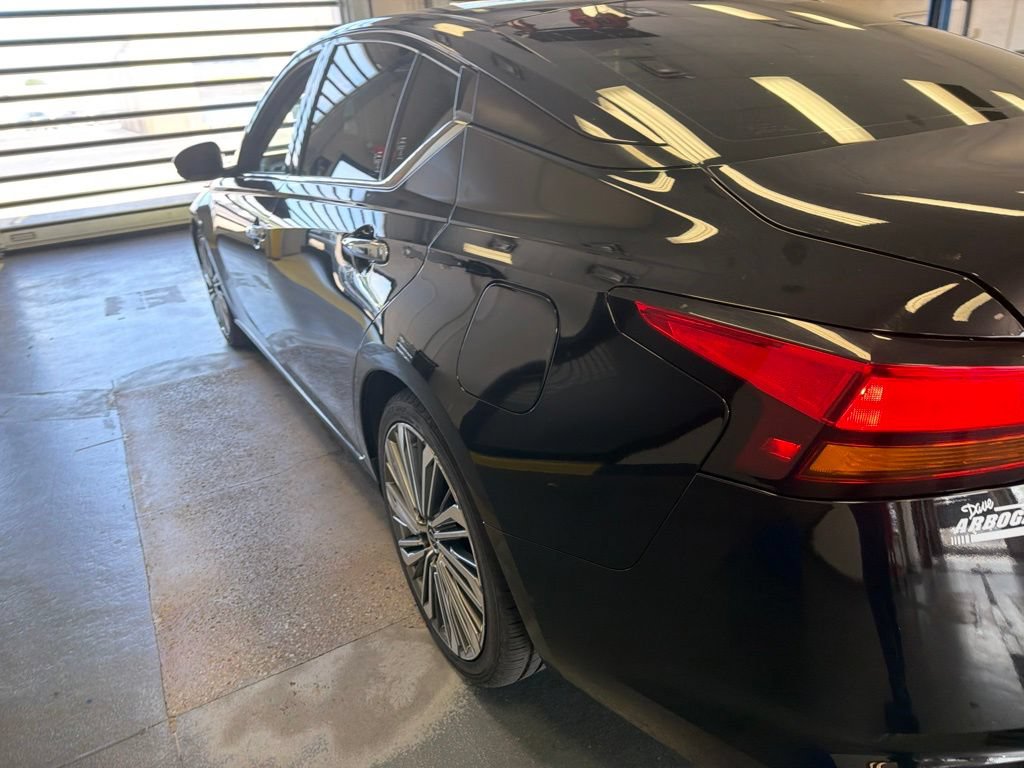 Used 2023 Nissan Altima 2.5 SL FWD image 8