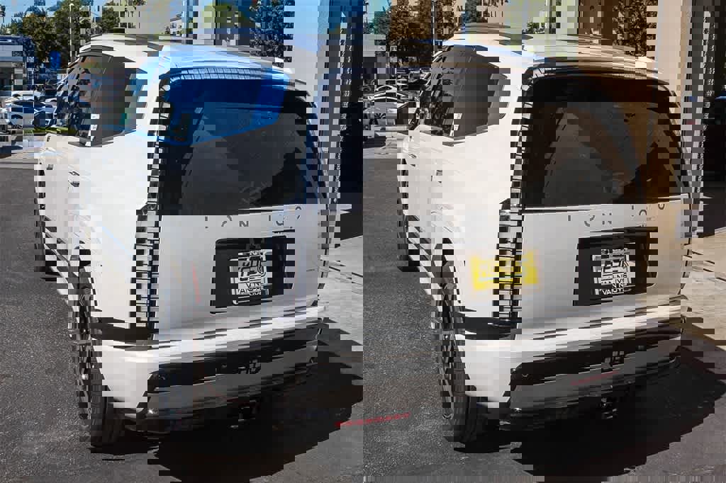 New 2026 Hyundai Ioniq 9 Calligraphy w/ Tow & Go Package image 6