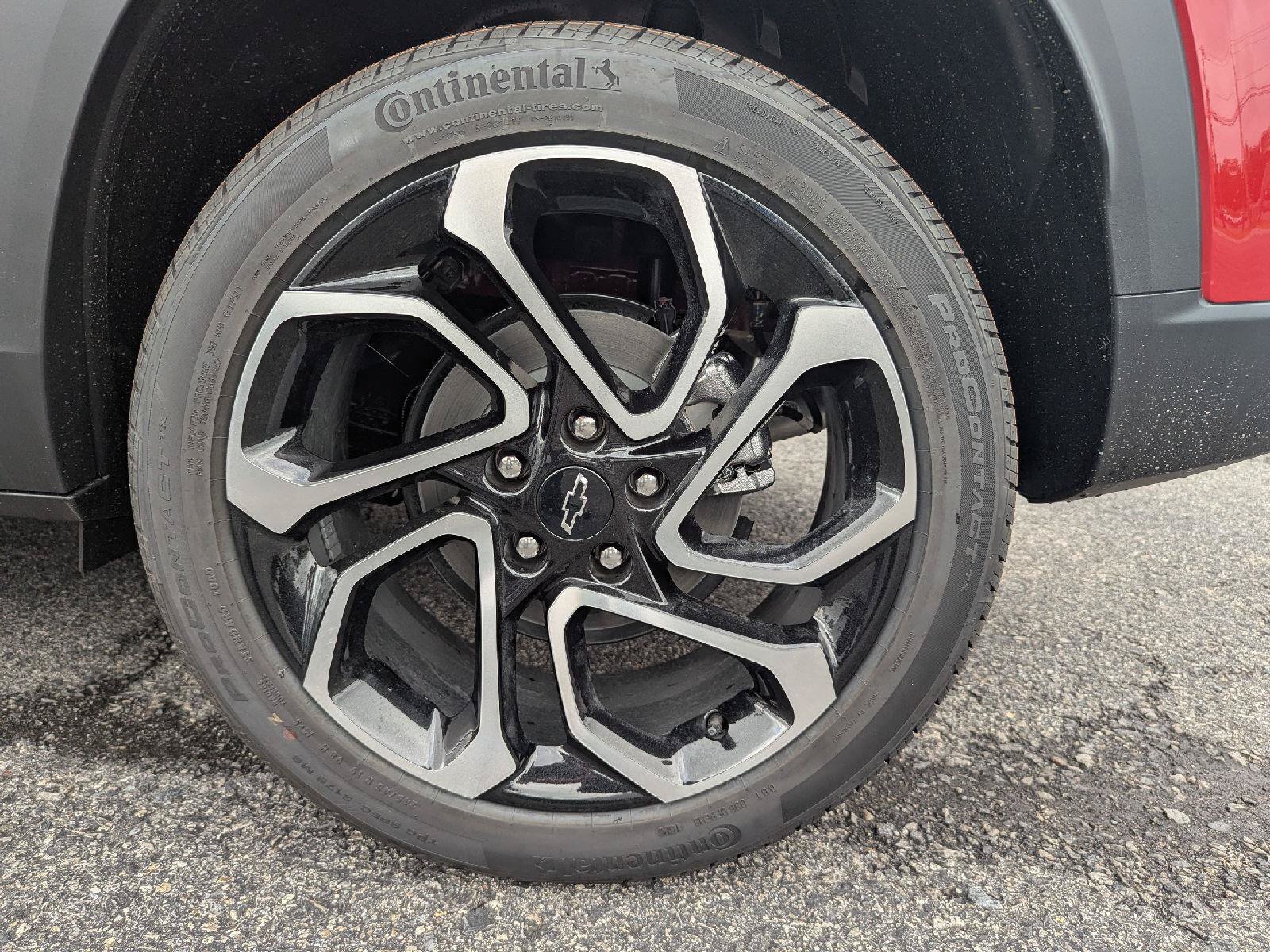 New 2026 Chevrolet Trax RS w/ Driver Confidence Package FWD image 35