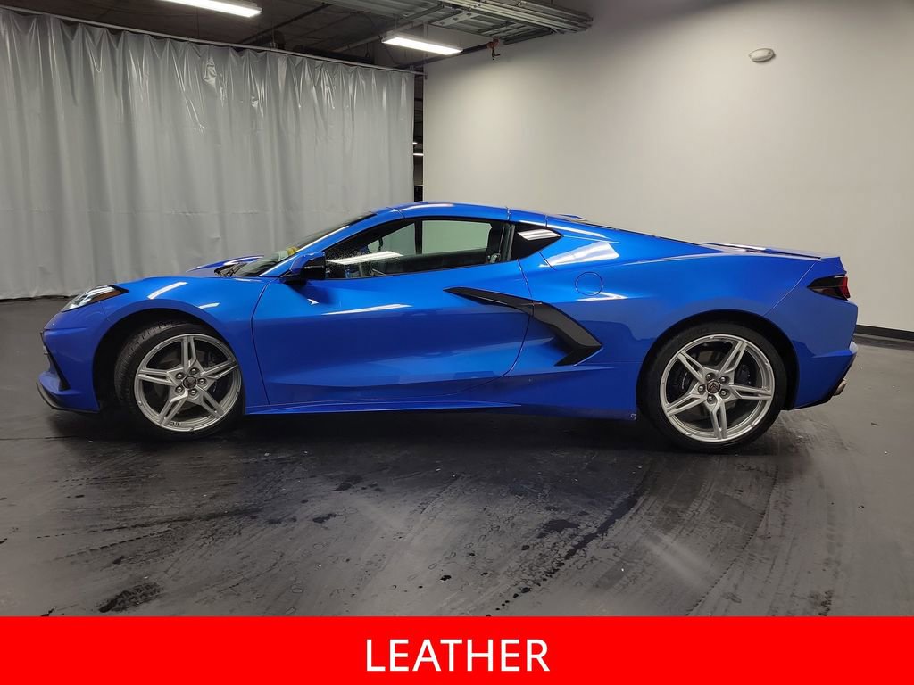Used 2024 Chevrolet Corvette Stingray Preferred Cpe w/ Stealth Interior Trim Package image 5