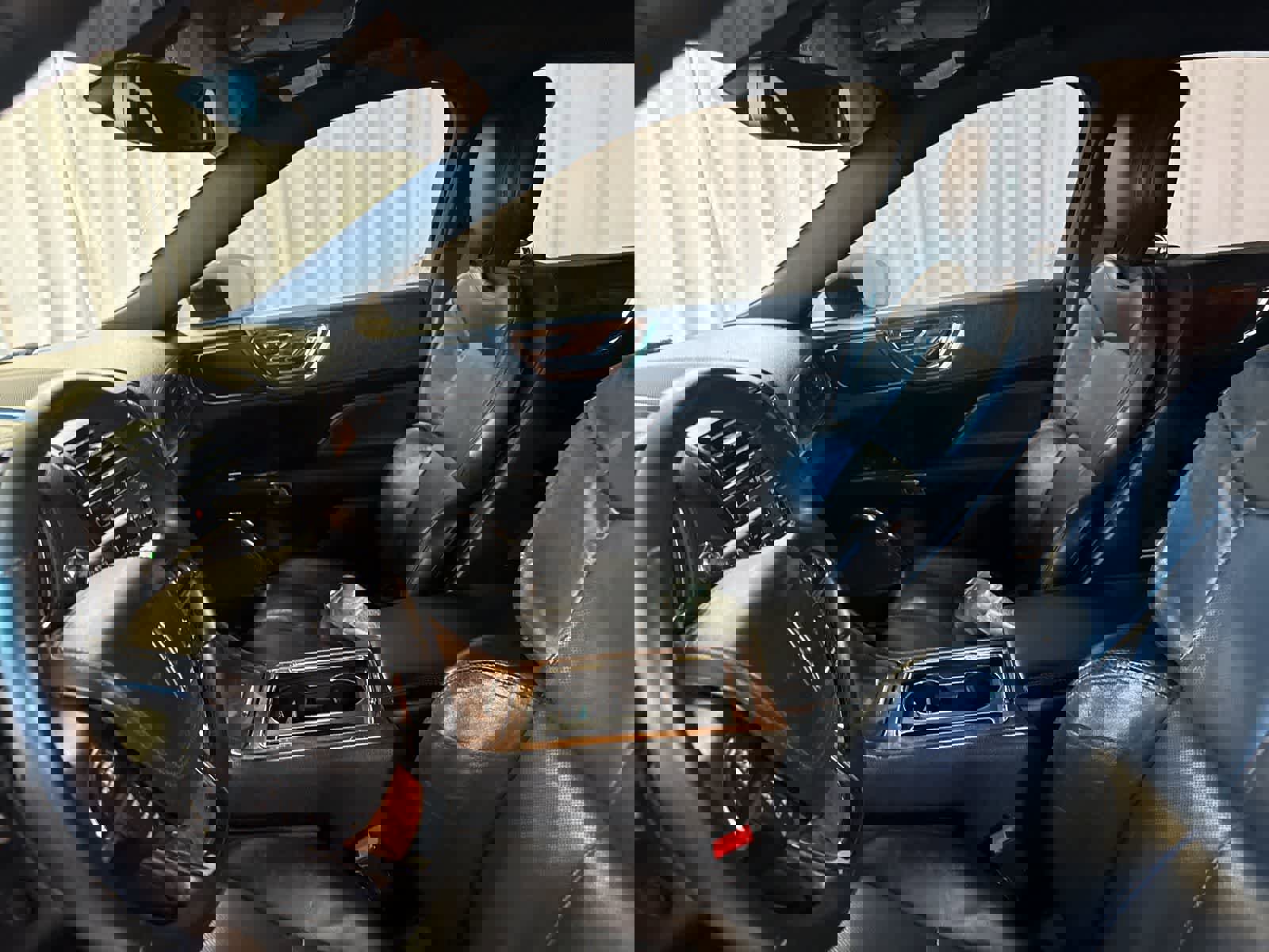 Used 2017 Lincoln Continental Select image 16