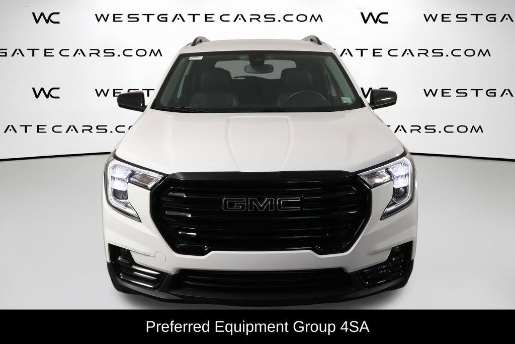 Used 2023 GMC Terrain SLT w/ Elevation Edition image 2