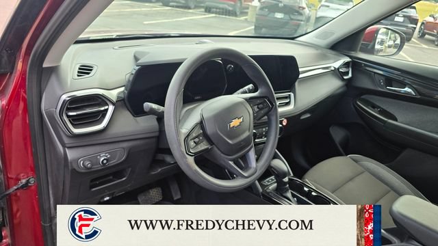 Used 2025 Chevrolet TrailBlazer LT AWD/4WD image 20