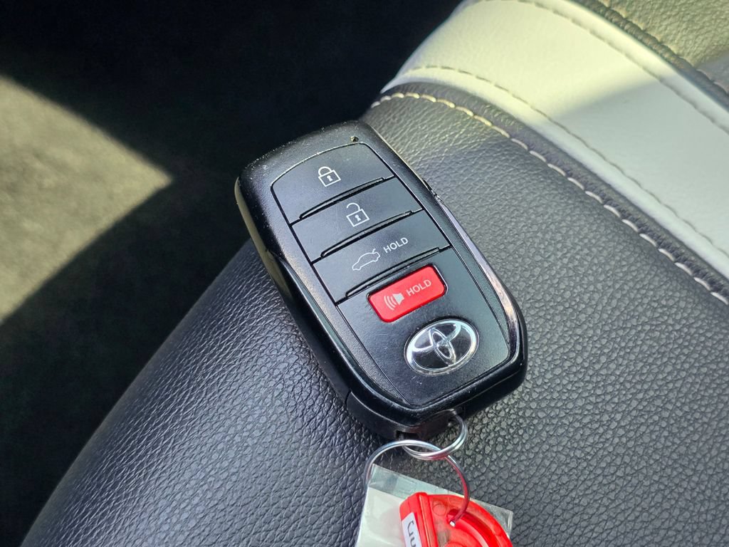 Certified 2025 Toyota Camry SE FWD image 35