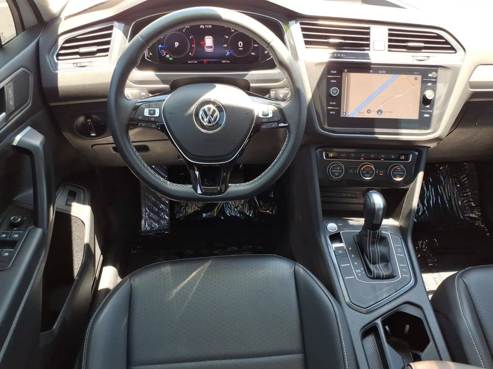 Used 2021 Volkswagen Tiguan SEL FWD image 31