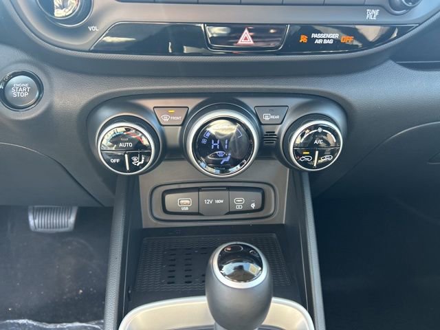 Used 2026 Hyundai Venue SEL image 21