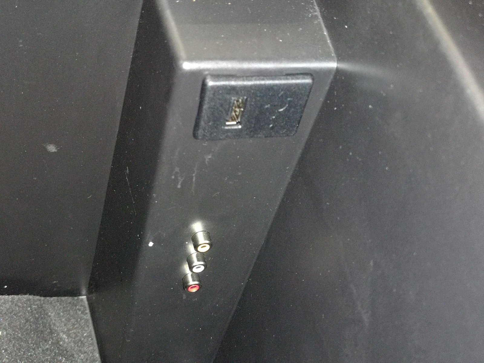 Used 2015 Nissan Armada Platinum w/ 2nd Row Captain Seat Package image 21