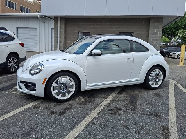 Used 2018 Volkswagen Beetle 2.0T SE FWD image 8
