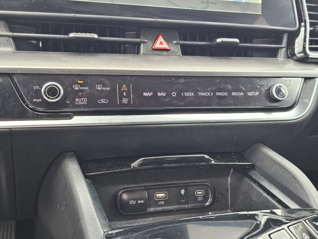 Used 2023 Kia Sportage EX AWD/4WD image 30