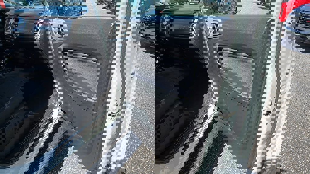 Used 2023 Ford Ranger XLT w/ Equipment Group 301A Mid image 15