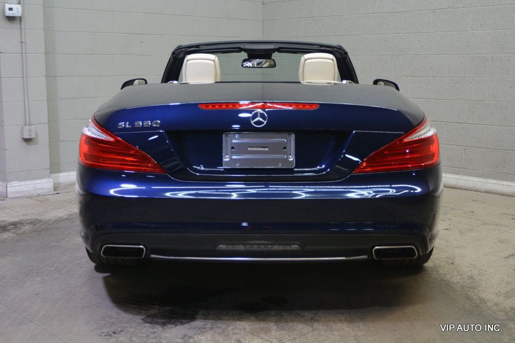 Used 2013 Mercedes-Benz SL 550 image 11