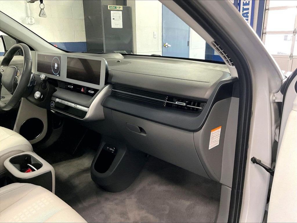 Used 2023 Hyundai Ioniq 5 Limited AWD/4WD image 13