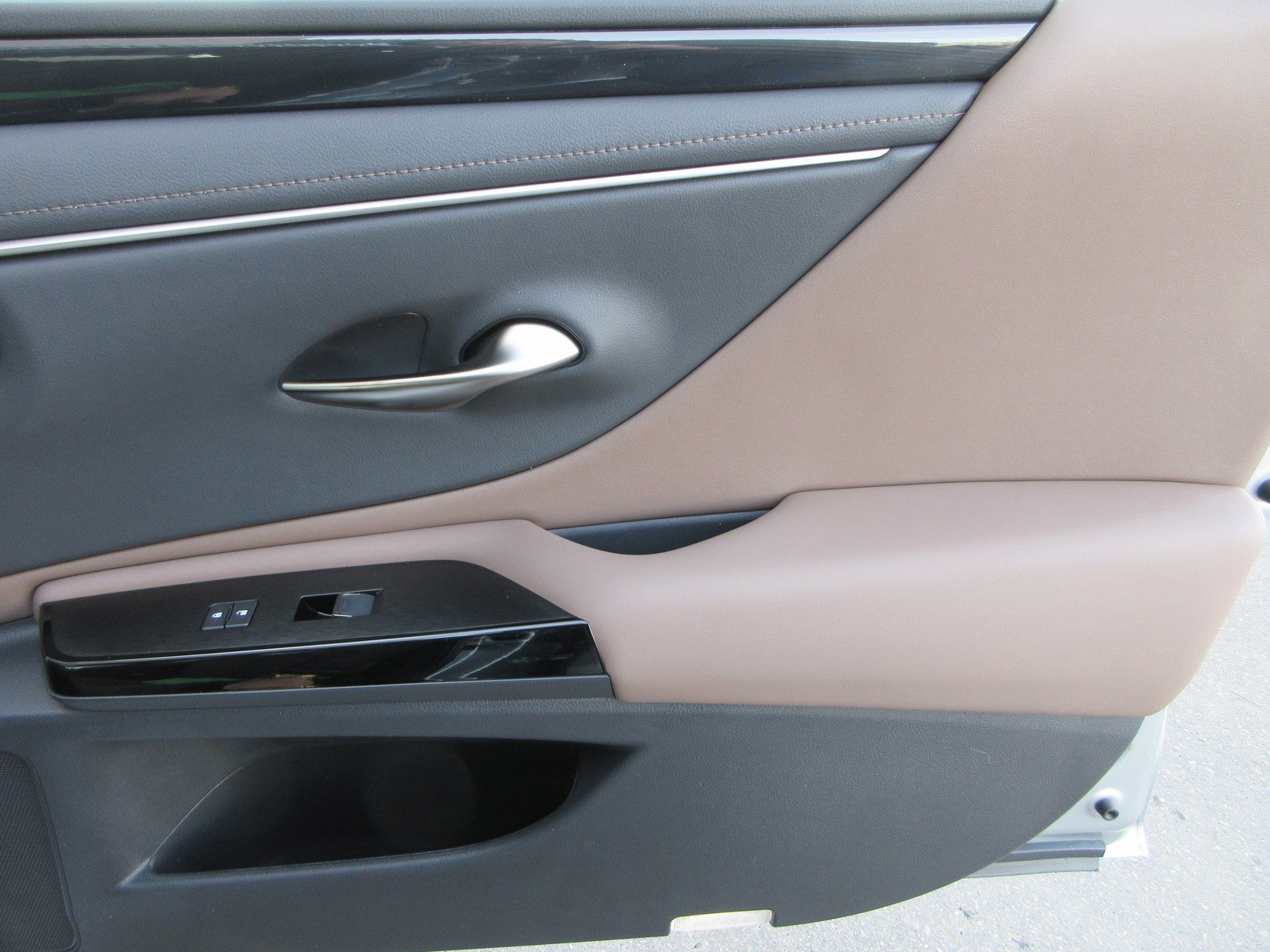 New 2025 Lexus ES 350 image 22