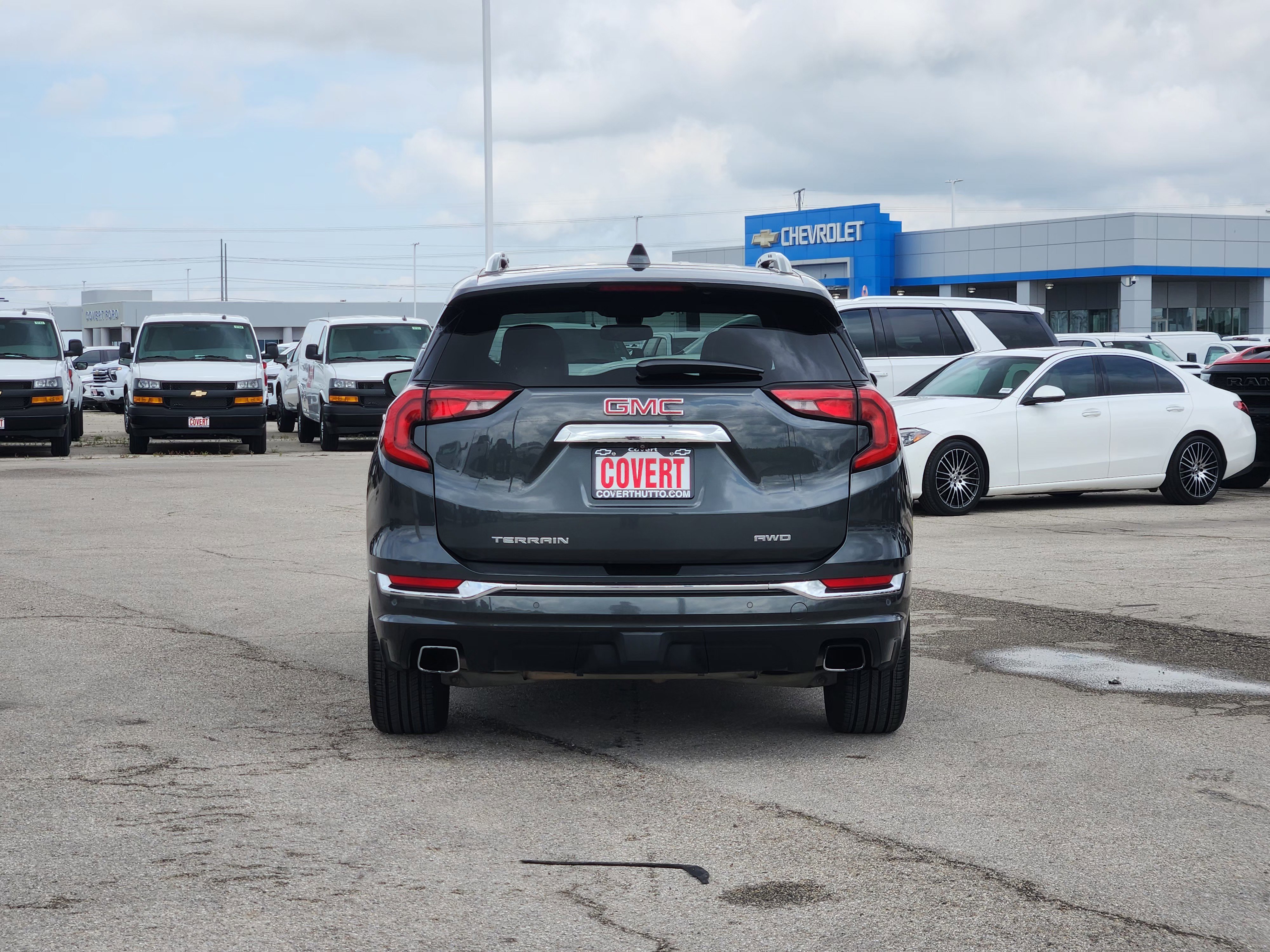 Used 2020 GMC Terrain Denali w/ Denali Premium Package AWD/4WD image 6