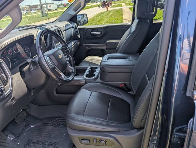 Used 2022 Chevrolet Silverado 1500 LTZ AWD/4WD image 16