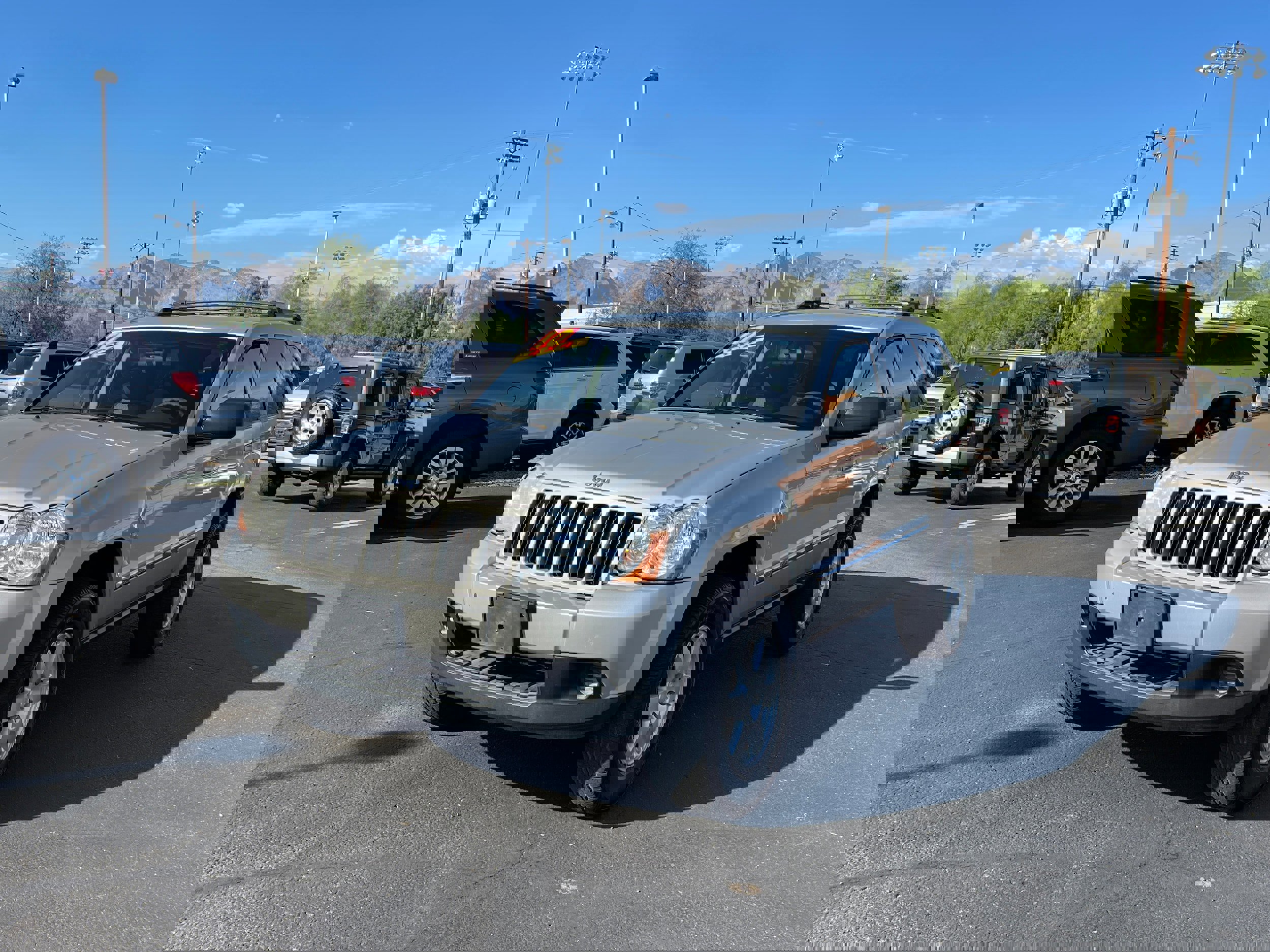 Used 2010 Jeep Grand Cherokee Laredo