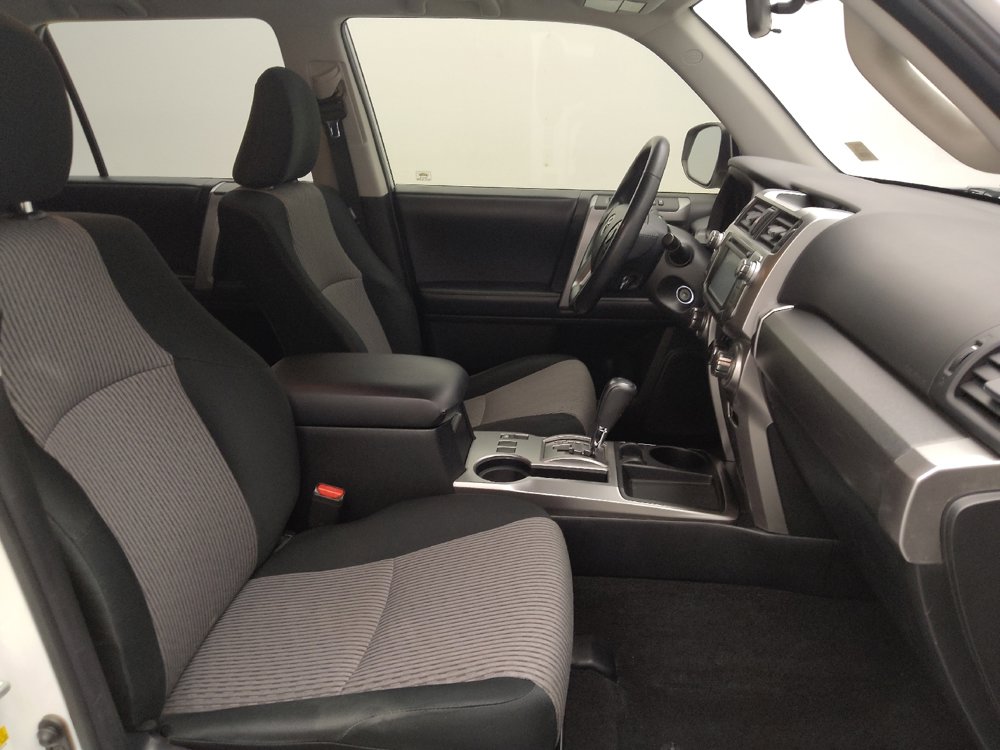 Used 2018 Toyota 4Runner SR5 RWD image 21