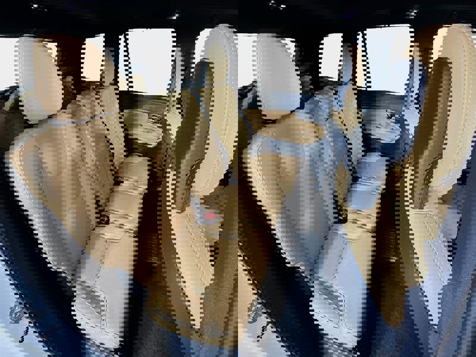 Used 2022 Volvo XC90 T8 Inscription image 31