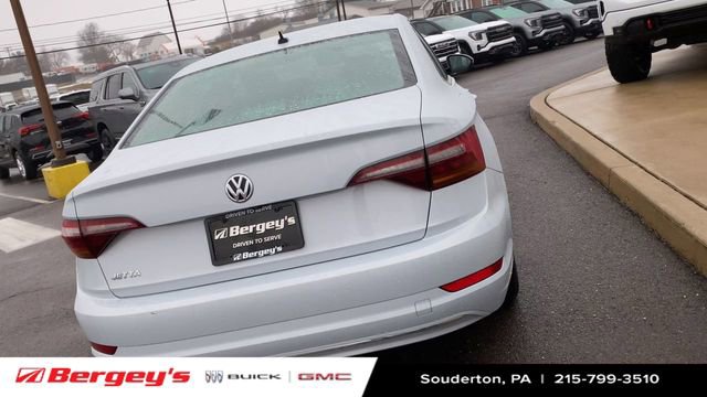Used 2019 Volkswagen Jetta S w/ Driver Assistance Package image 9